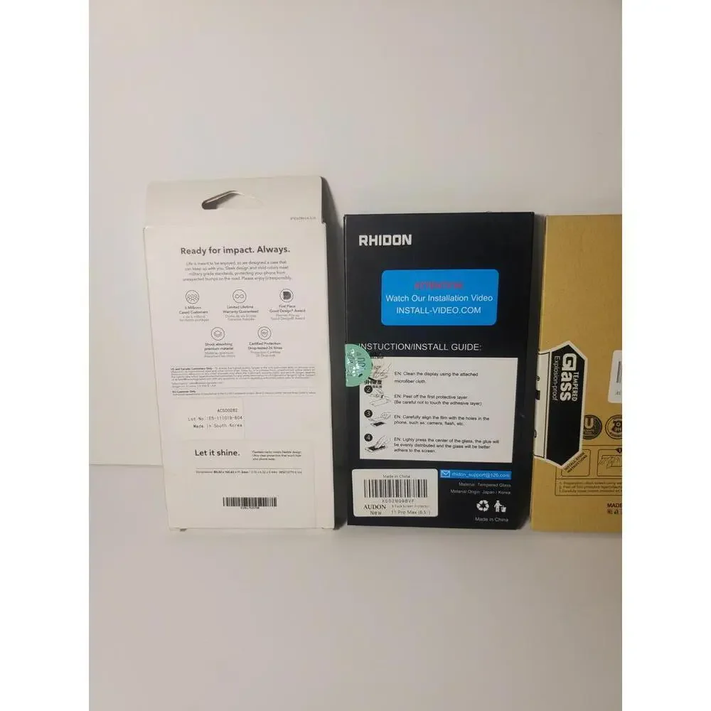 #23 Lot Of 4 New Assorted Phone Screen Protectors & Phone Case